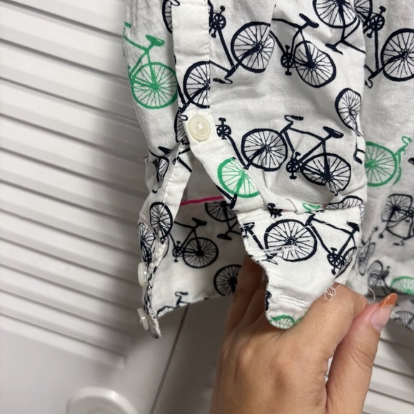 Crown & Ivy Women's Cotton Button Shirt White Green Bicycles Top Size M - Picture 3 of 6